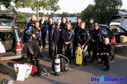 Divection Duikteam maakt Nachtduik in Haarlemmermeersebos voor Advanced cursus