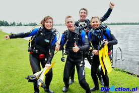 Our divers happy with their new PADI open Water Diver certificate